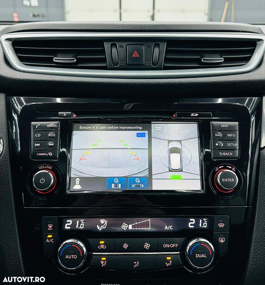 Nissan Qashqai 1.2 DIG-T TEKNA - 32