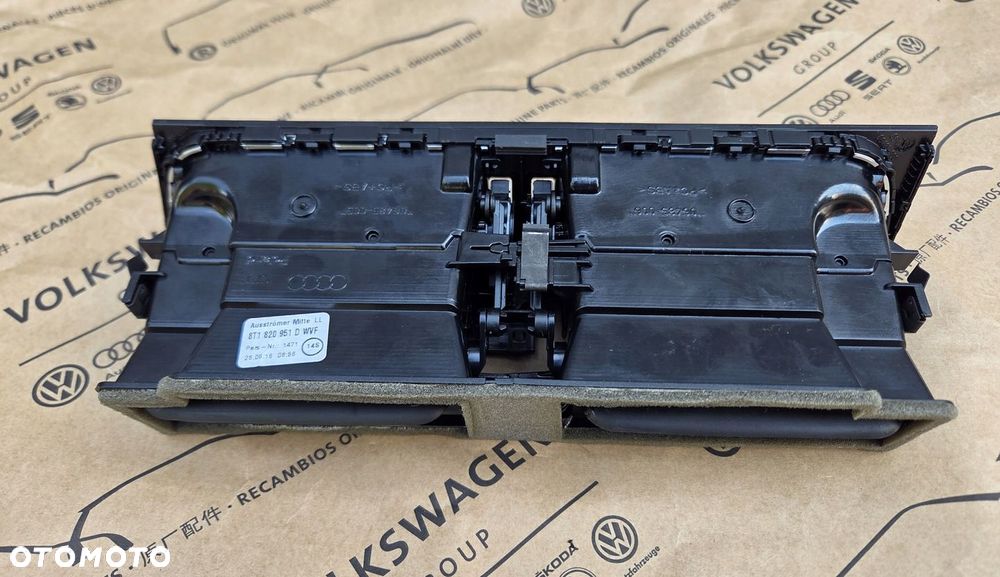 AUDI A5 8T LIFT KRATKA NAWIEWU ŚRODKOWA 8T1820951D JAK NOWA - 3