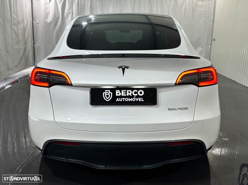 Tesla Model Y Performance Dual Motor AWD - 5