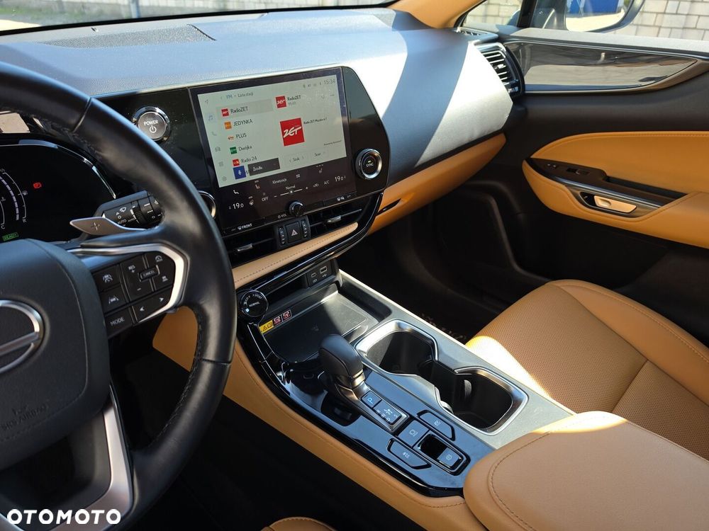 Lexus NX 350h Prestige 2WD - 19