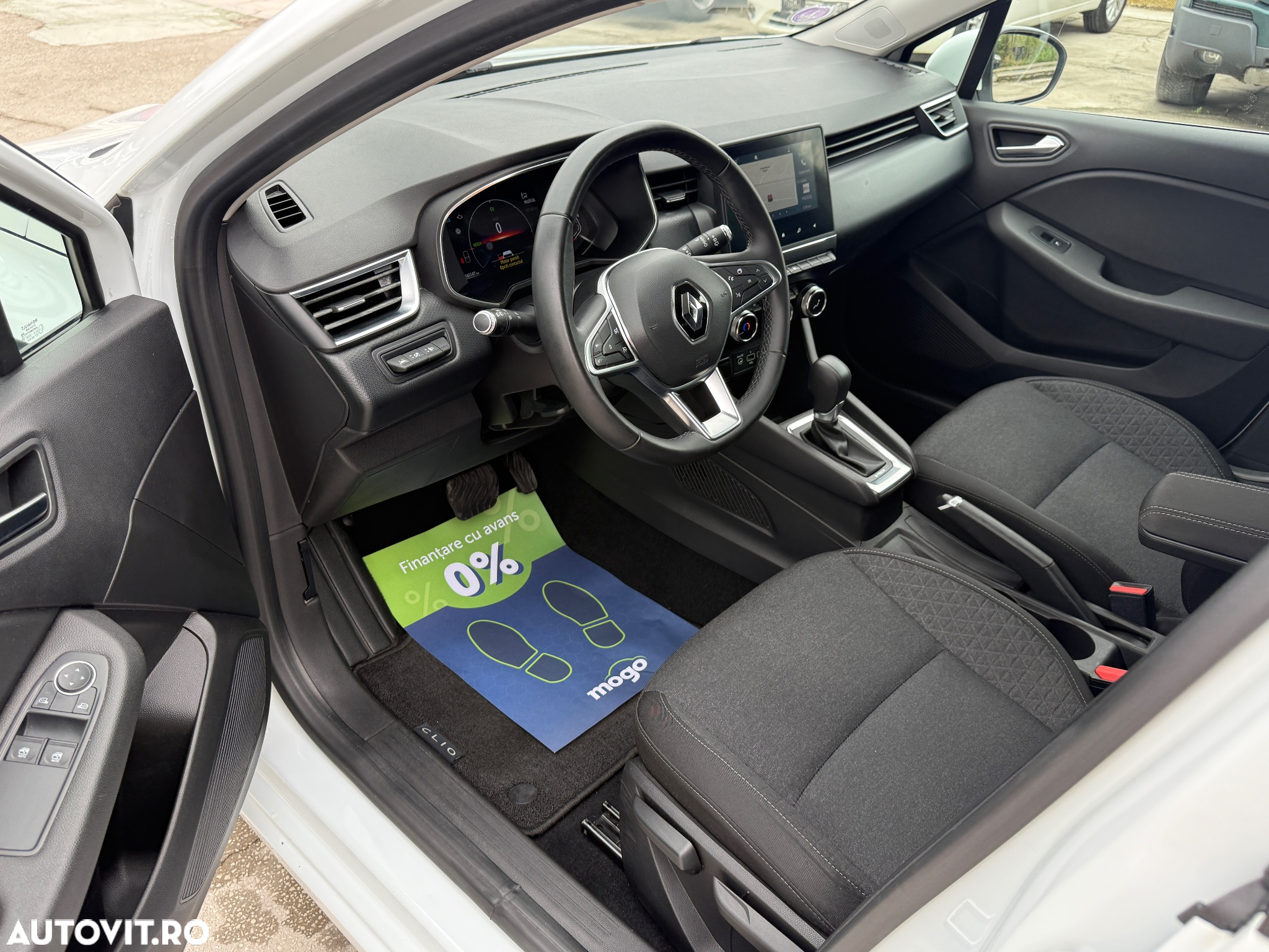 Renault Clio E-TECH Hybrid 140 BUSINESS EDITION - 8