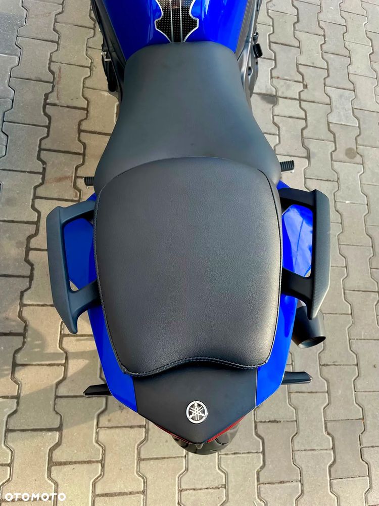 Yamaha FZ8 - 20