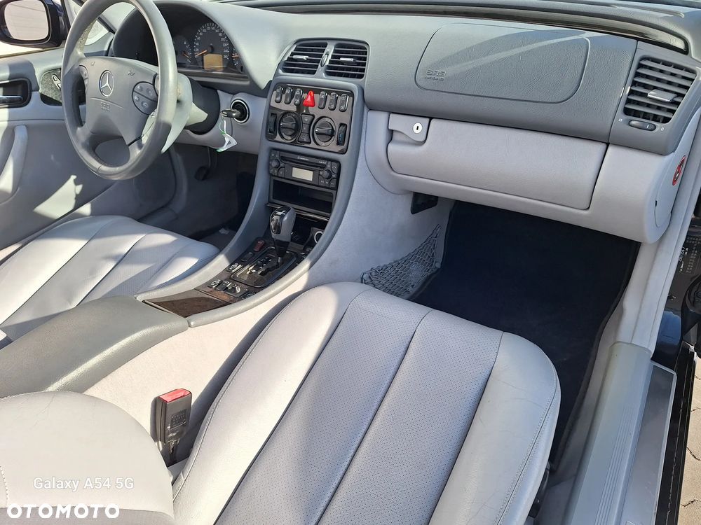 Mercedes-Benz CLK - 20