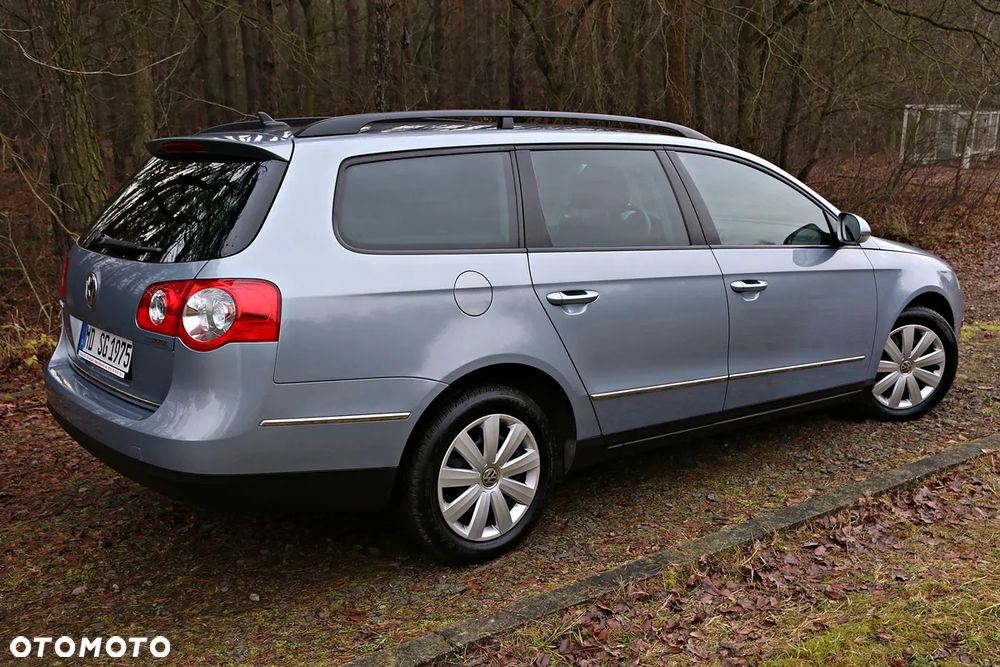 Volkswagen Passat Variant 1.9 TDI Individual Chrom dunkel - 22
