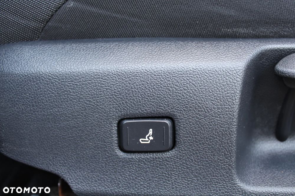 Toyota Corolla 1.8 Hybrid Comfort - 17