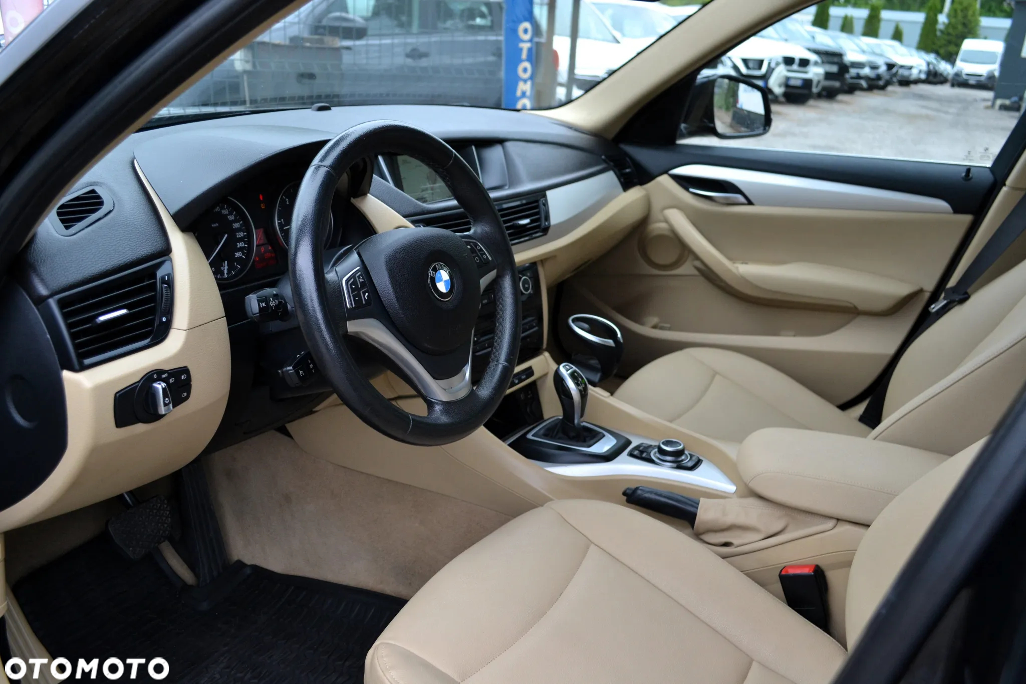 BMW X1 xDrive18d Sport Line - 8