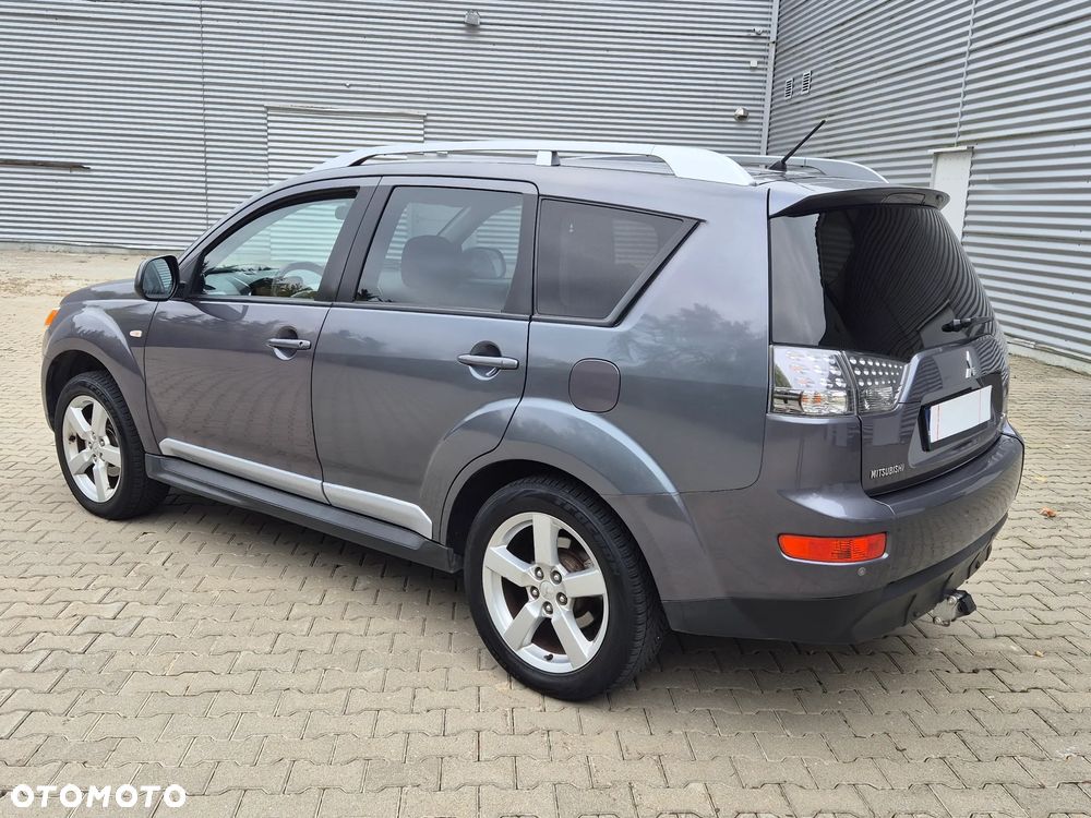 Mitsubishi Outlander 2.0 DI-D 4WD Intense - 8