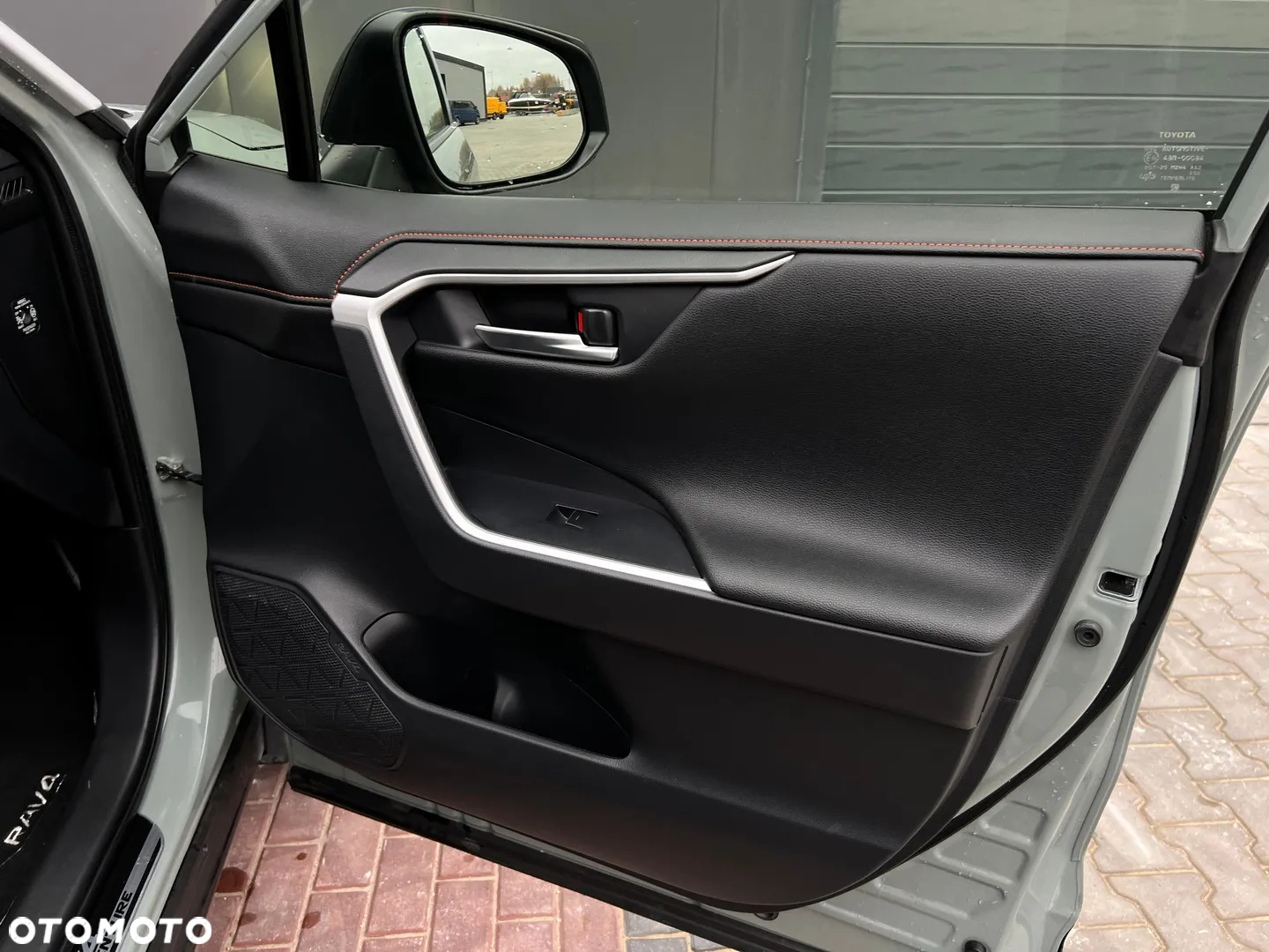 Toyota RAV4 2.5 Hybrid Adventure 4x4 - 27