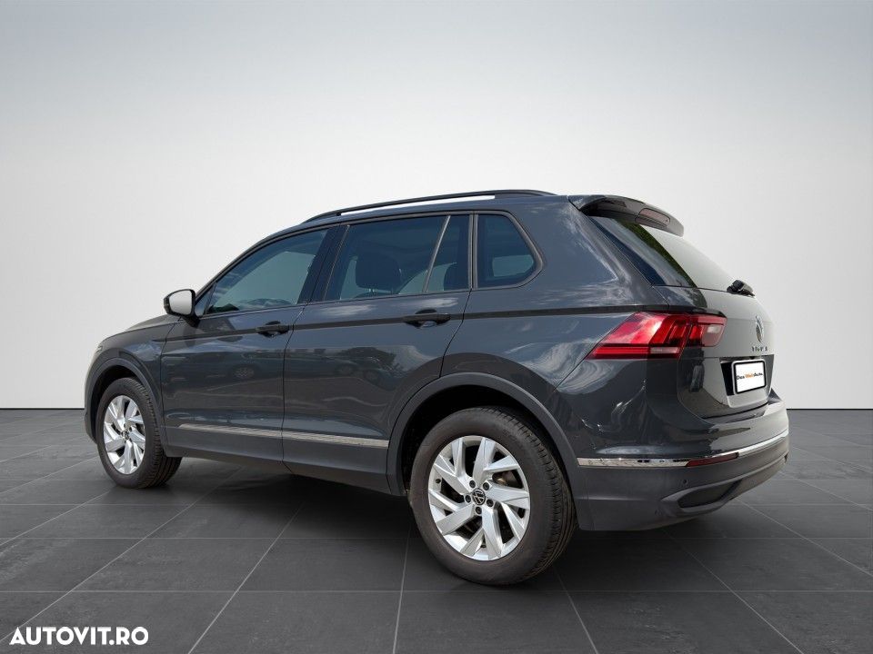 Volkswagen Tiguan - 7
