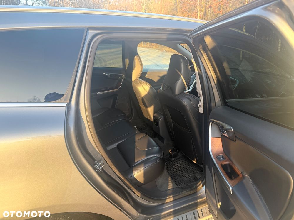 Volvo XC 60 D4 Drive-E Summum - 10