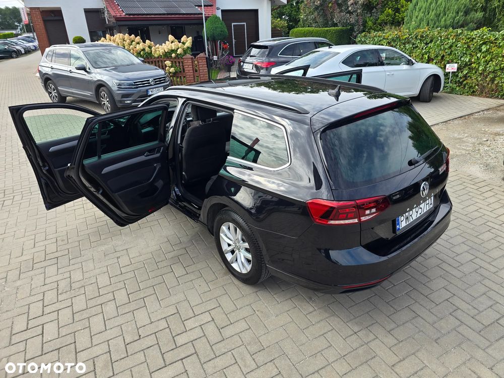 Volkswagen Passat Variant - 39