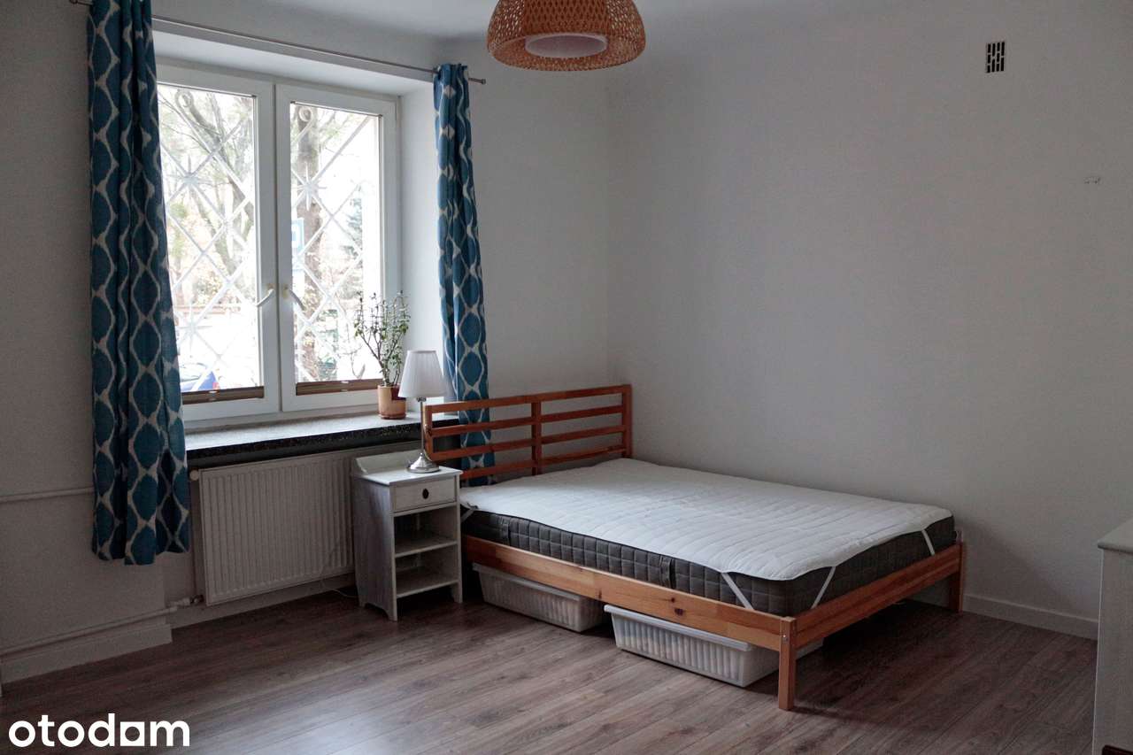 Przytulne mieszkanie na Woli w kamienicy z lat 50.