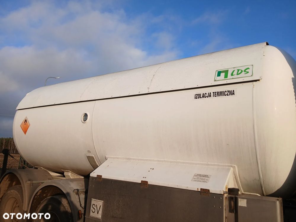 Renault Premium 370.26 6X2D - 3