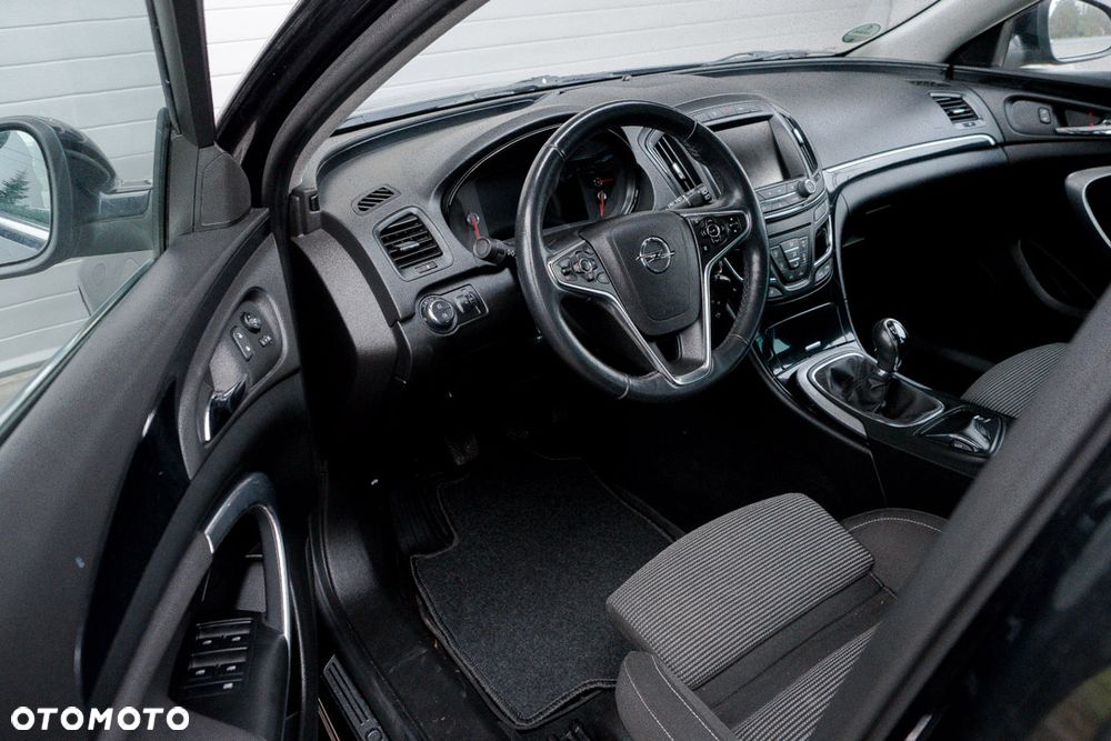 Opel Insignia 1.4 T Cosmo S&S - 11