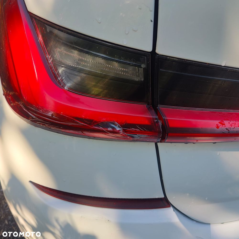 BMW Seria 3 320i - 8