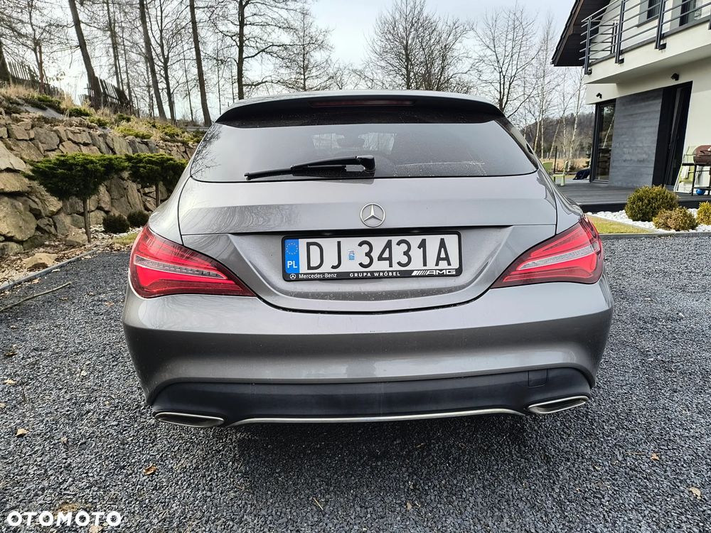 Mercedes-Benz CLA 180 7G-DCT UrbanStyle Edition - 7