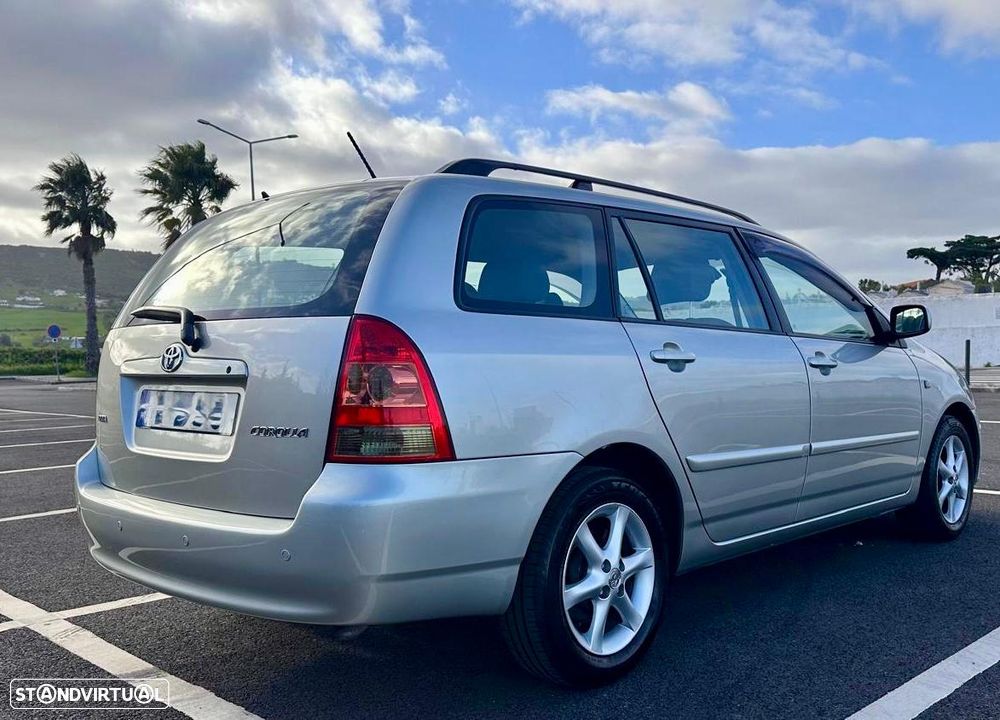 Toyota Corolla SW 1.4 VVT-i Sol - 2