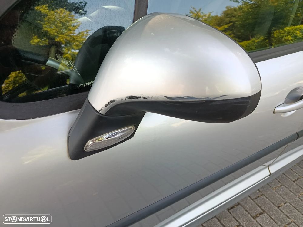 Peugeot 207 1.4 HDi Premium - 9
