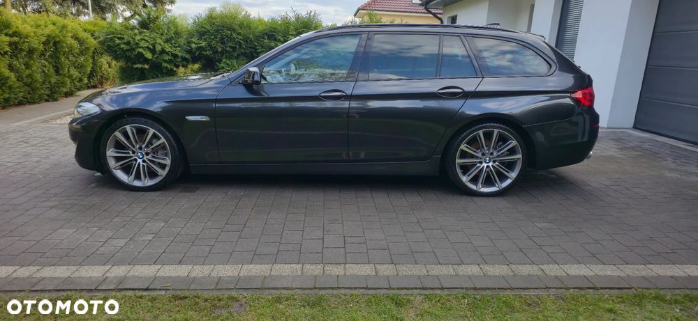 BMW Seria 5 525d Sport-Aut Modern Line - 3