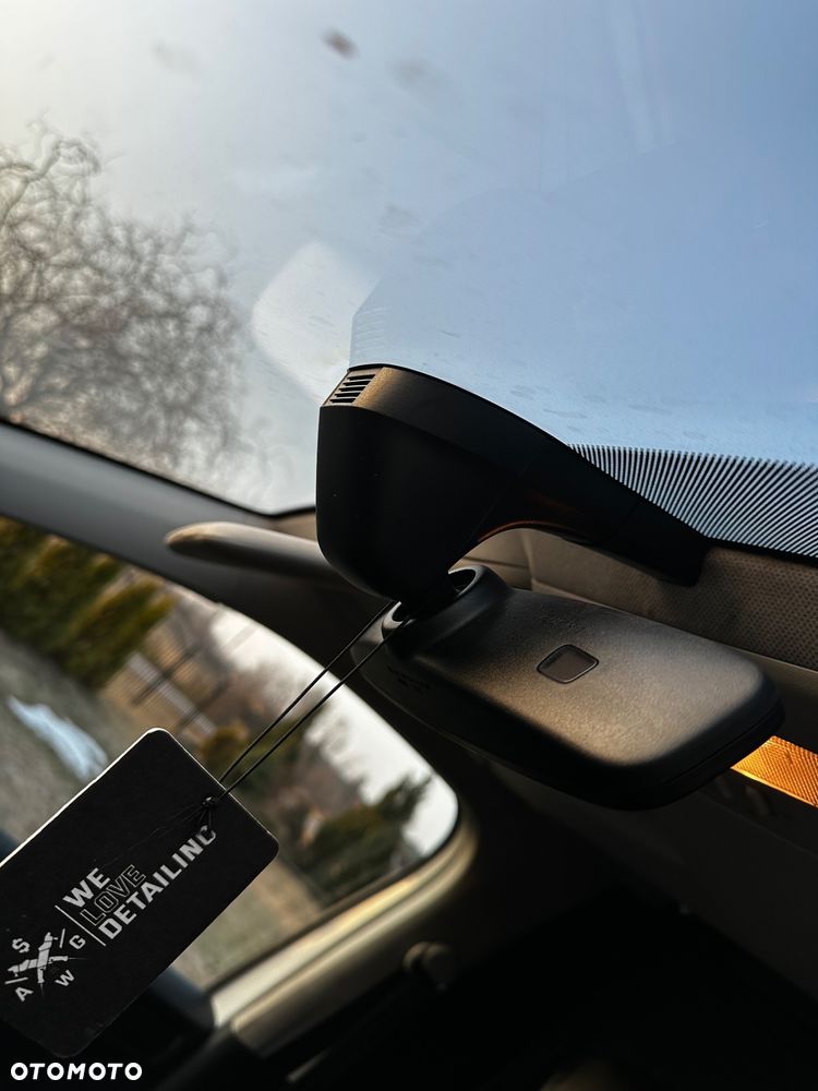 Volkswagen Caddy Maxi - 22