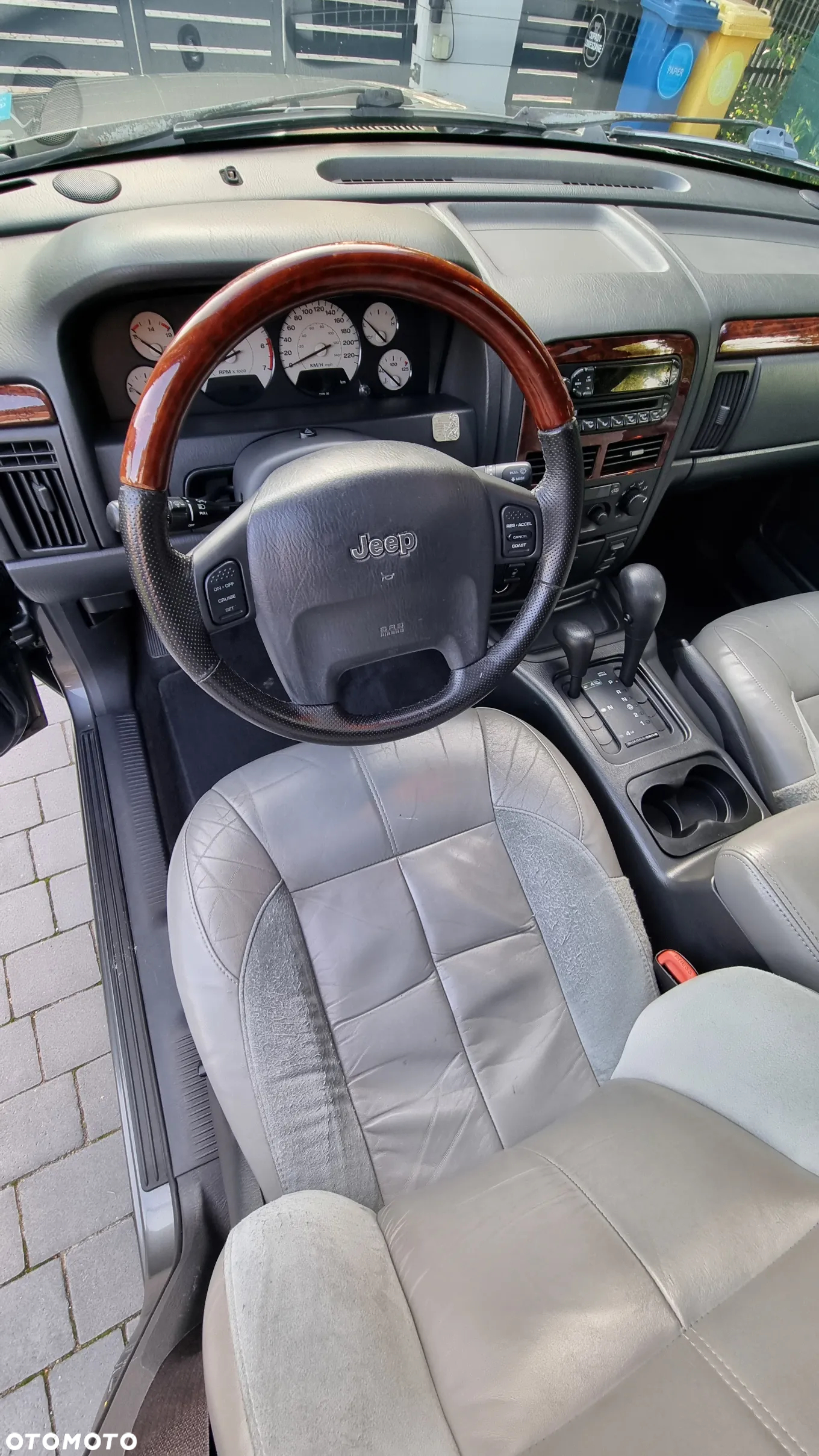 Jeep Grand Cherokee 4.7 Overland - 8
