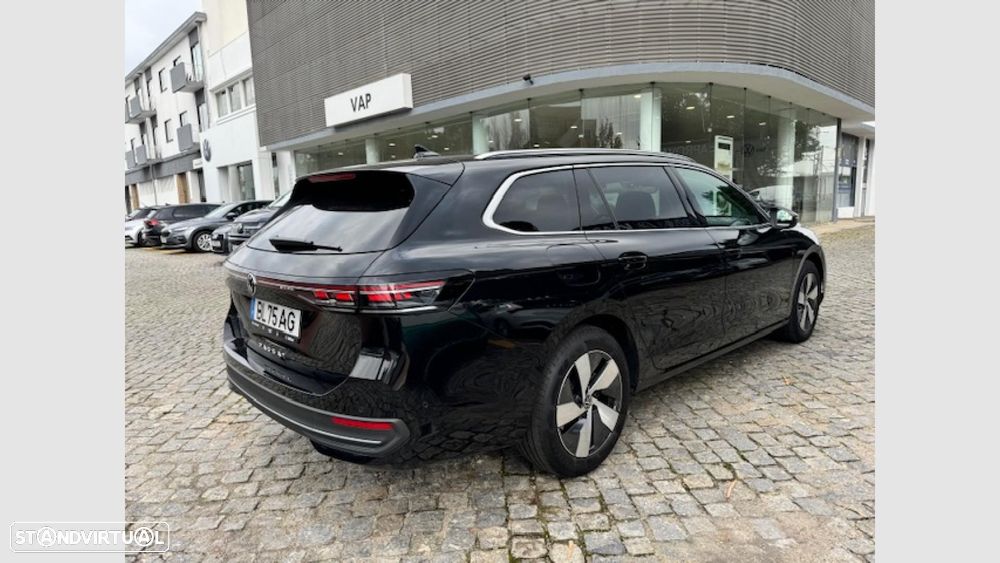 VW Passat Variant 2.0 TDi Business DSG - 4