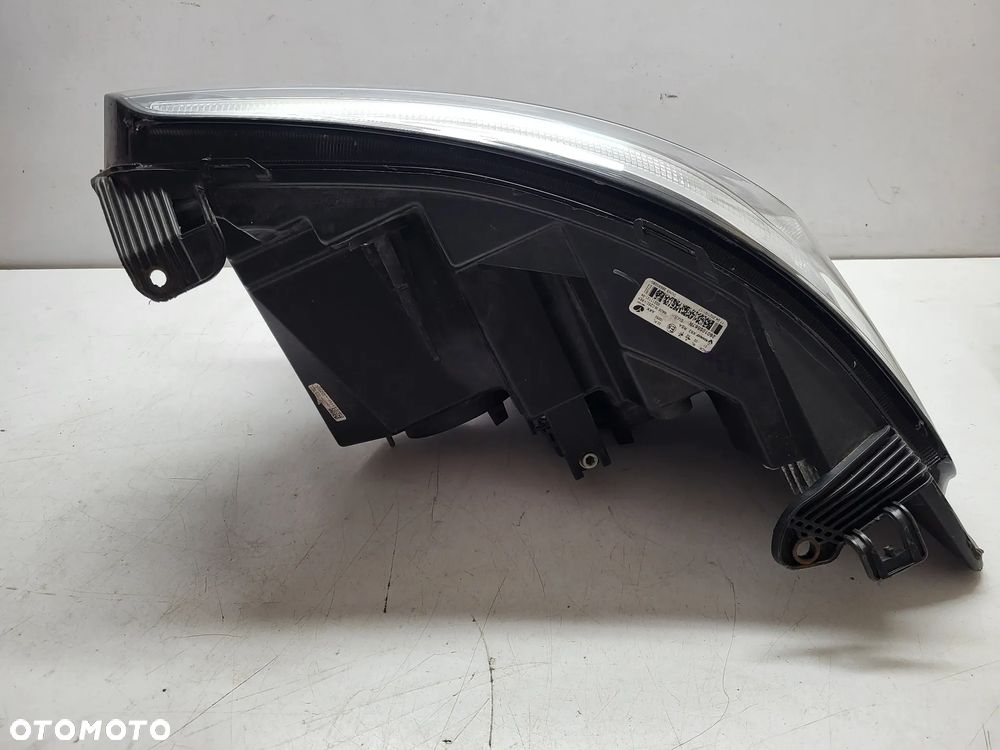 RENAULT MASTER IV 4 LAMPA PRAWY PRZÓD 260105567R - 7