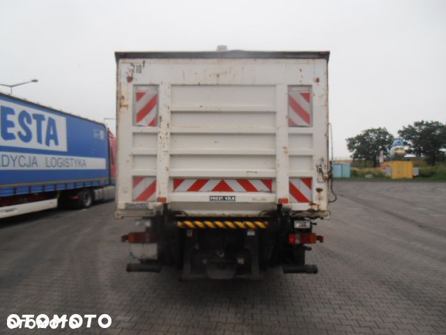 Mercedes-Benz 1726 - 5