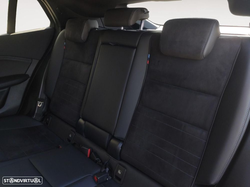 BMW iX2 eDrive20 Pack Desportivo M - 14