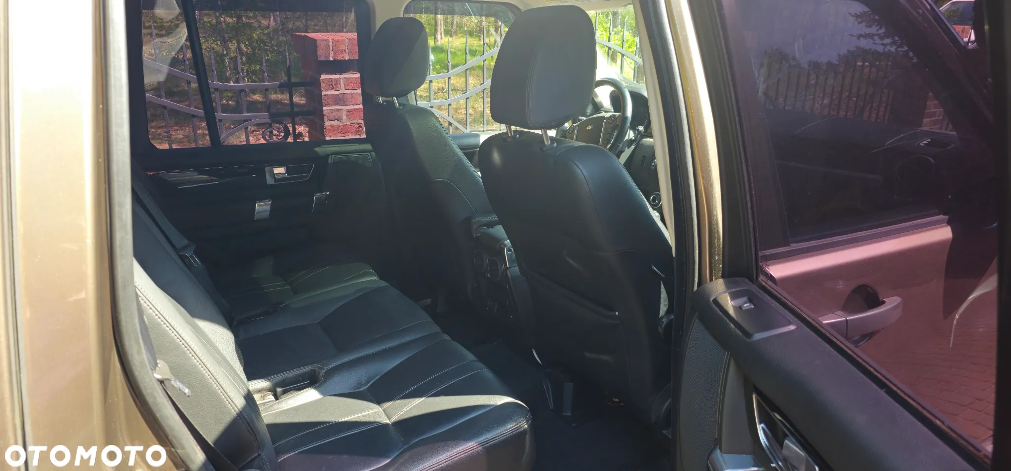 Land Rover Discovery IV 3.0D V6 HSE - 5