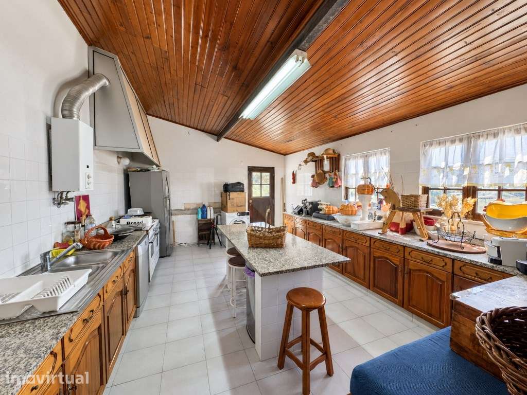 Moradia térrea em Salir do Porto - Grande imagem: 5/44