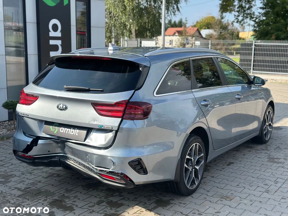 Kia Ceed - 6