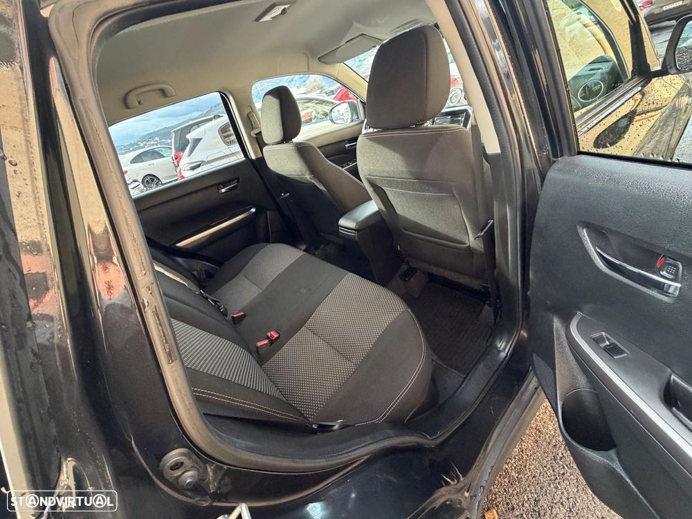 Suzuki Vitara 1.4T GLE 4WD Mild Hybrid - 11