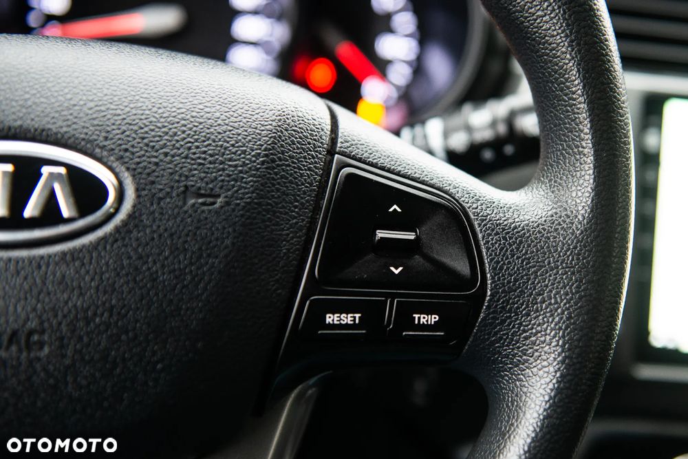 Kia Rio 1.2 Business Line - 39