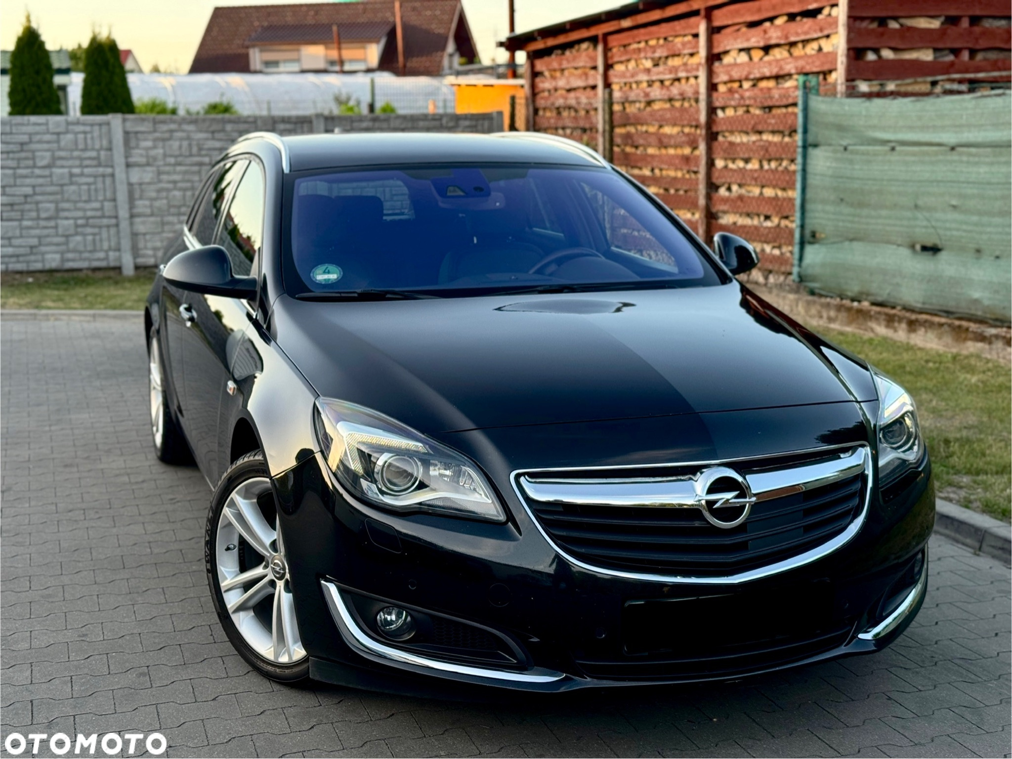 Opel Insignia Sports Tourer 2.0 Diesel Ultimate Exclusive - 2
