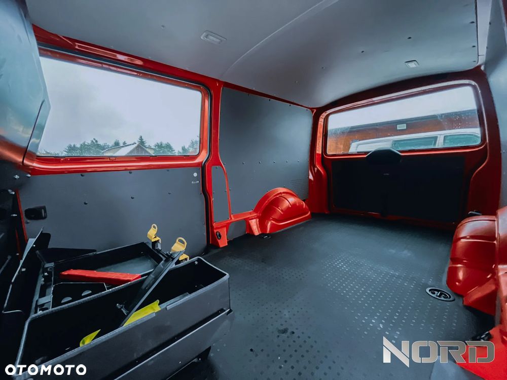 Volkswagen Transporter T6.1 4MOTION DSG 4x4 - 12