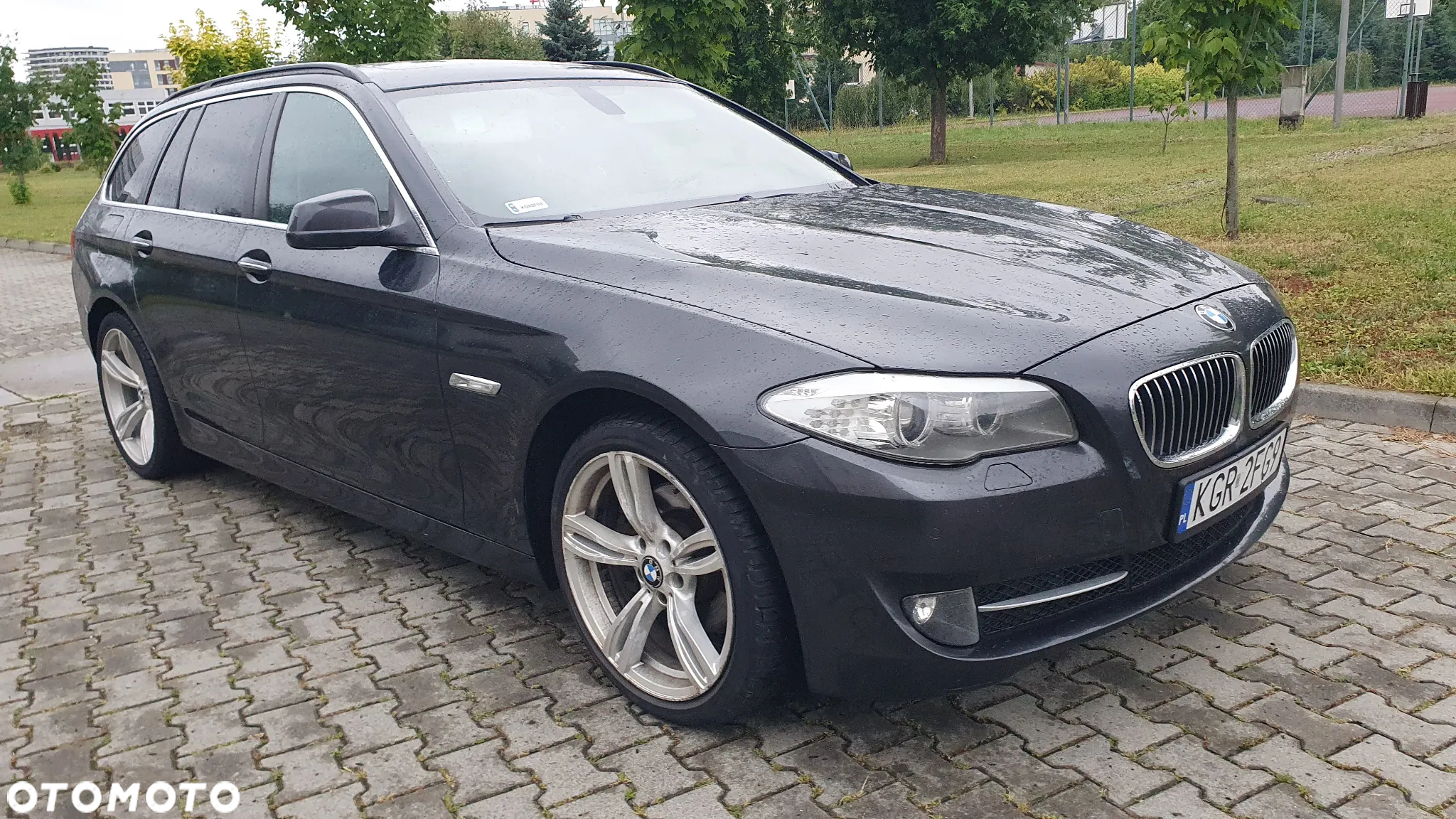 BMW Seria 5 520d Touring - 13