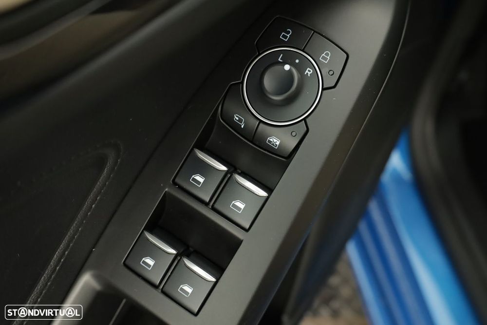 Ford Focus 1.0 EcoBoost MHEV ST-Line X - 20