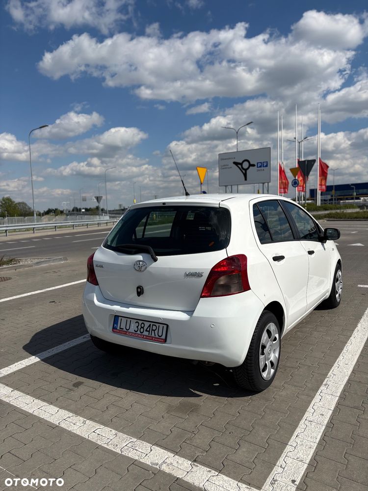 Toyota Yaris - 3