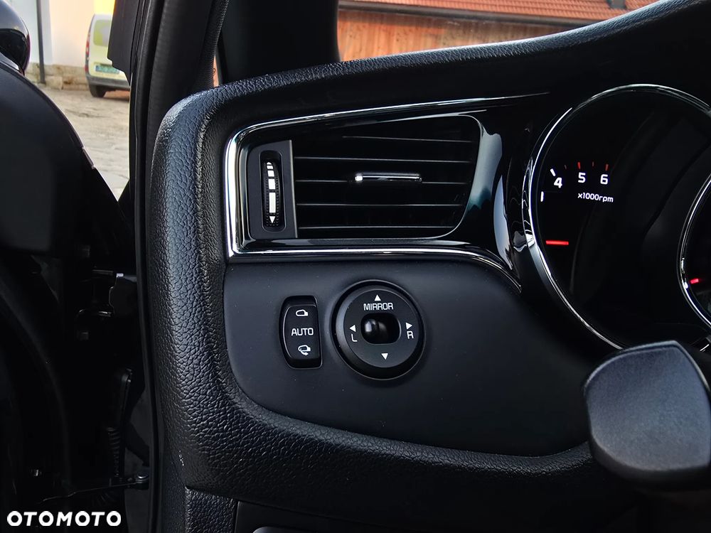 Kia Ceed 1.6 CRDi DCT GT Line - 33