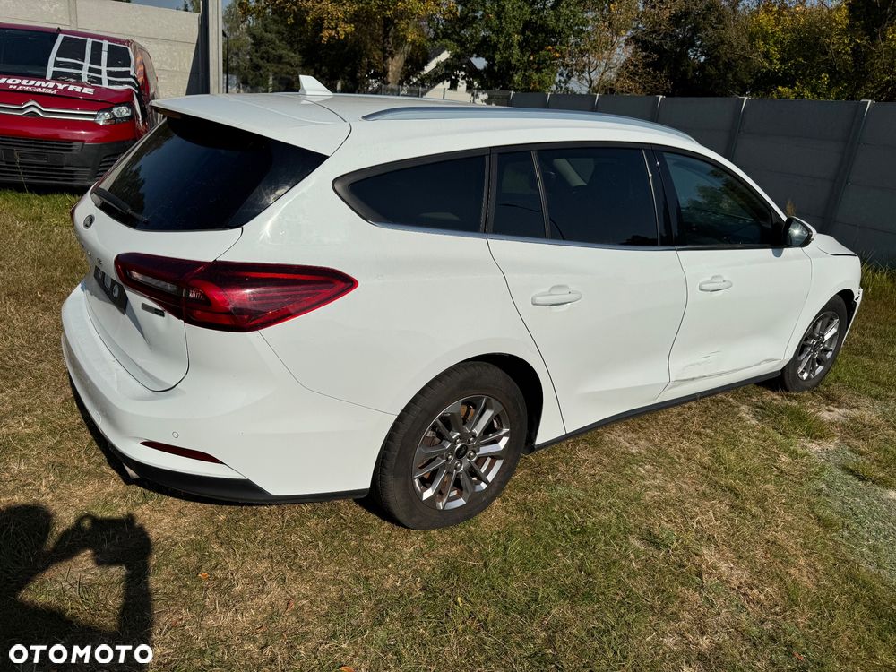 Ford Focus - 21