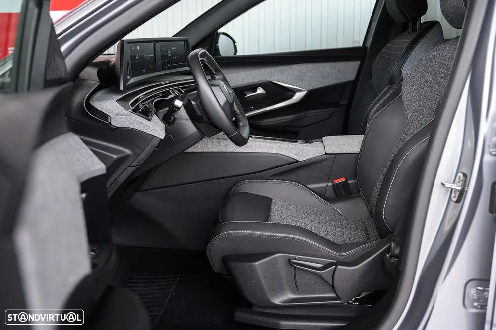 Peugeot 3008 1.2 Hybrid Allure e-DCS6 - 21