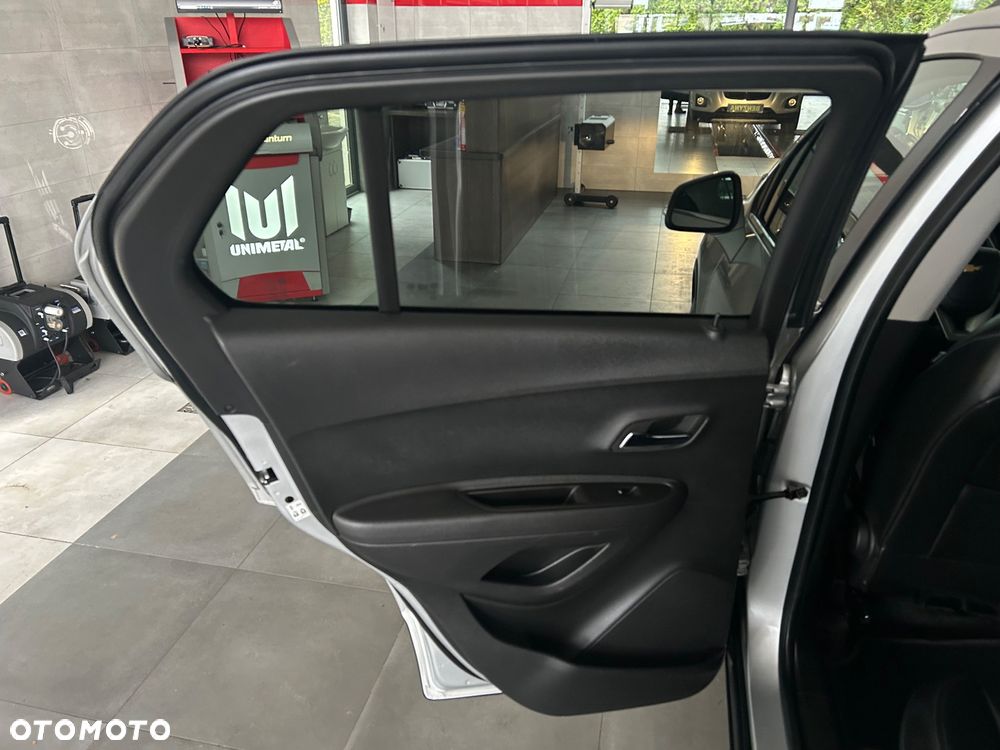 Chevrolet Trax 1.4 T LS - 20