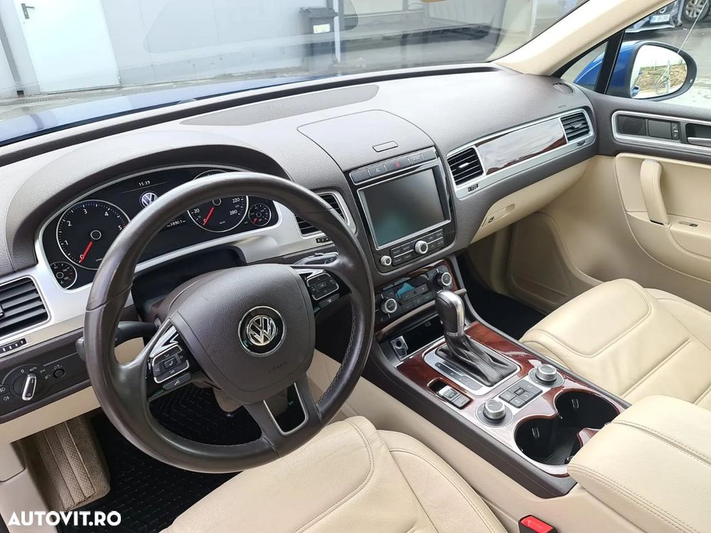 Volkswagen Touareg V6 TDI BMT Supreme Plus - 10