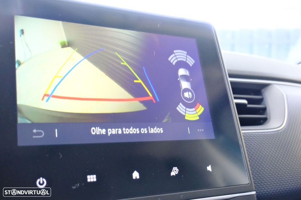 Renault Arkana 1.3 TCe Evolution EDC - 32