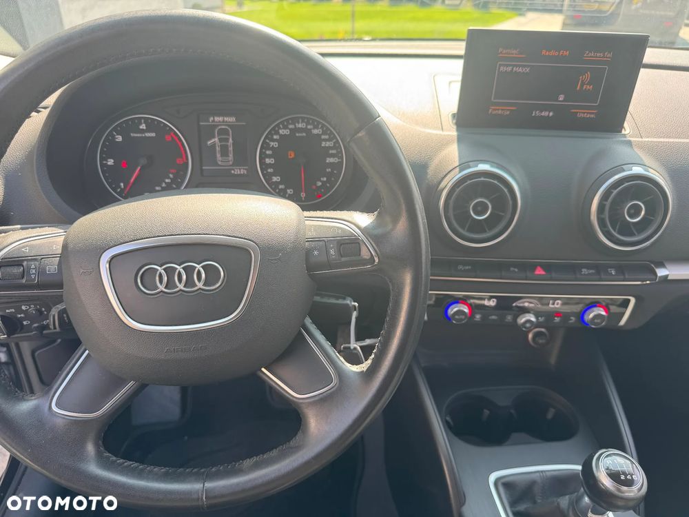 Audi A3 Sportback 1.6 TDI Ambition - 9