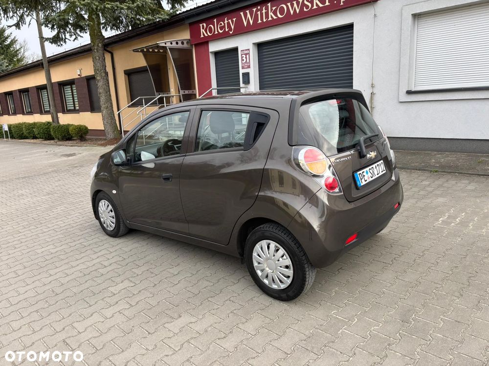 Chevrolet Spark - 23