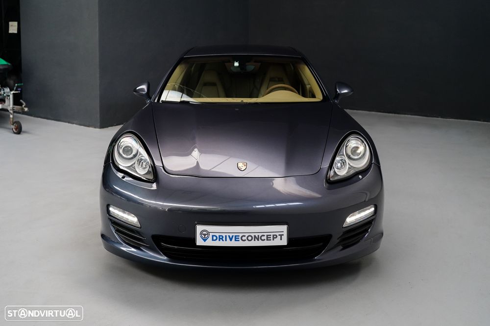 Porsche Panamera 4 PDK - 3