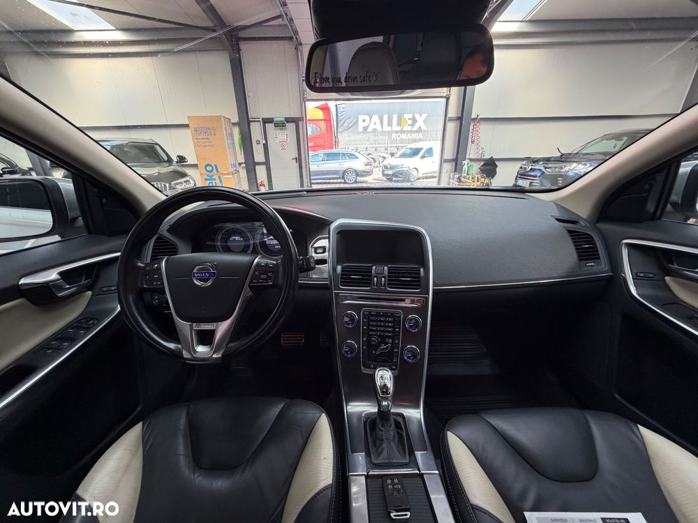 Volvo XC 60 D5 AWD Aut. RDesign - 14