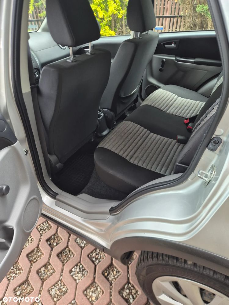 Suzuki SX4 1.6 Comfort 4WD - 9